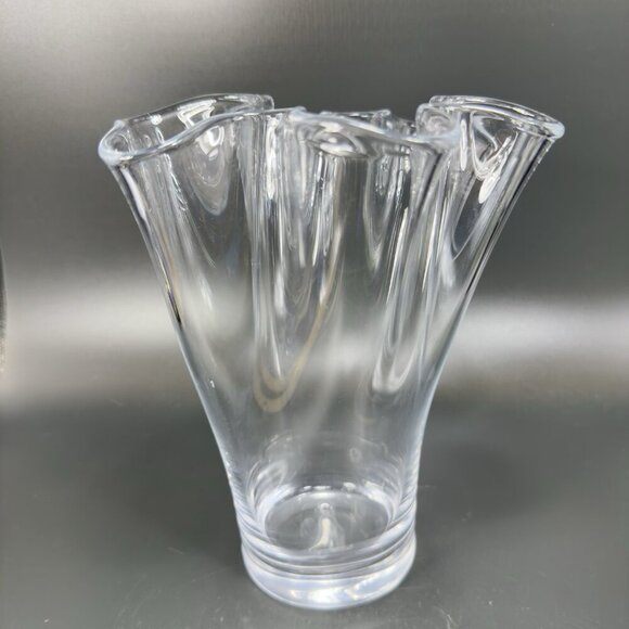 Vintage Clear Glass Crystal Vase Vessel Made In Sweden Handkerchief Wavy Edges - Picture 12 of 12